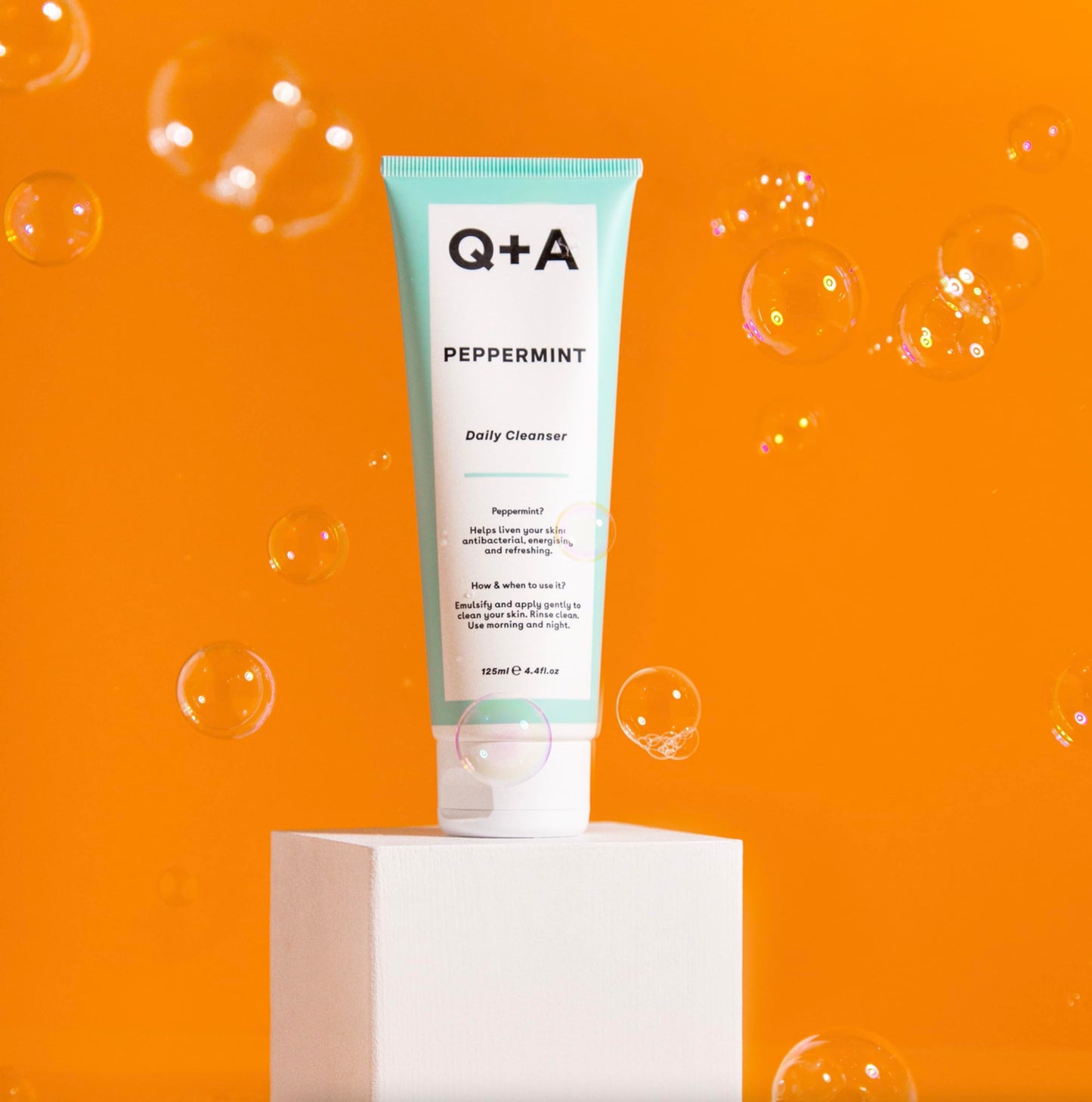 Q+A Niacinamide Gentle Exfoliating Face Cleanser