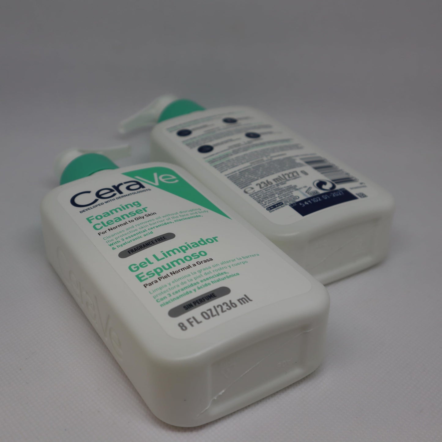 CeraVe Foaming Cleanser for Normal to Oily Skin with Niacinamide and 3 Essential Ceramides