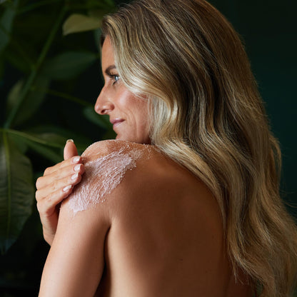 Exfoliating Pink Himalayan Salt Scrub with Vitamin E  300g